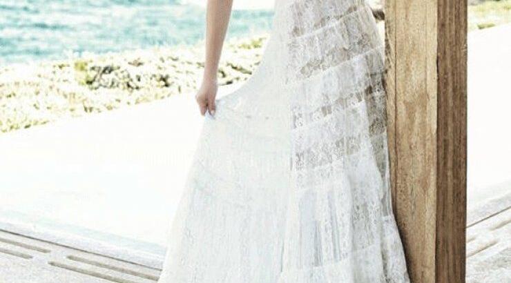 Πασίγνωστη Ελληνίδα τραγουδίστρια σε... πρόβα νυφικού!