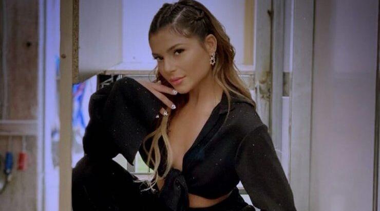 Η Ελευθερία Ελευθερίου ανέβηκε στο roof top της με μικροσκοπικό μαγιό και μας χάρισε τις πιο σέξι πόζες!