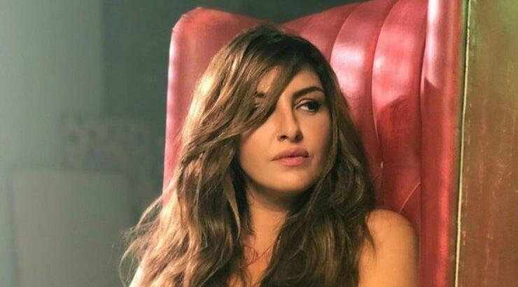 Έλενα Παπαρίζου: Δημοσίευσε ολόσωμη φωτογραφία με μαγιό από τις καλοκαιρινές της διακοπές