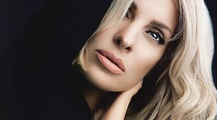 Ελένη Μενεγάκη: Γιατί επέλεξε να γεννήσει στις 29 Μαρτίου;