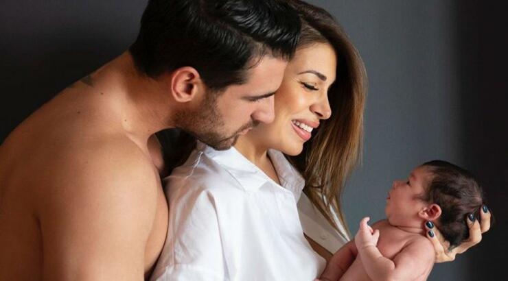 Ελένη Χατζίδου - Ετεοκλής Παύλου: Η κόρη τους έχει τα πρώτα της γενέθλια [βίντεο]