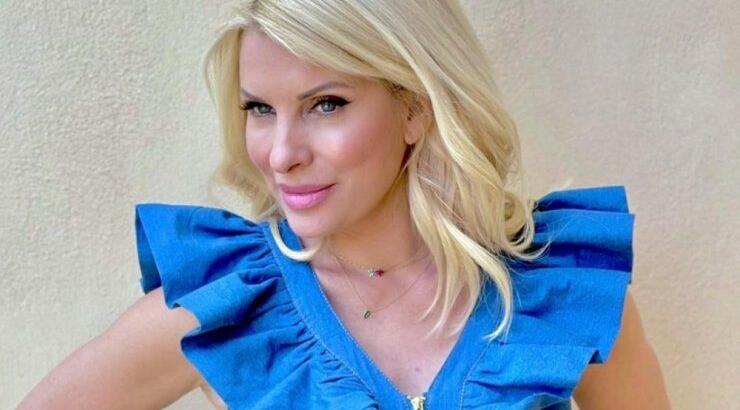 Ελένη Μενεγάκη: Βγήκε βόλτα με τον γιο της, Άγγελο, και ενθουσίασε τους followers της [εικόνες]