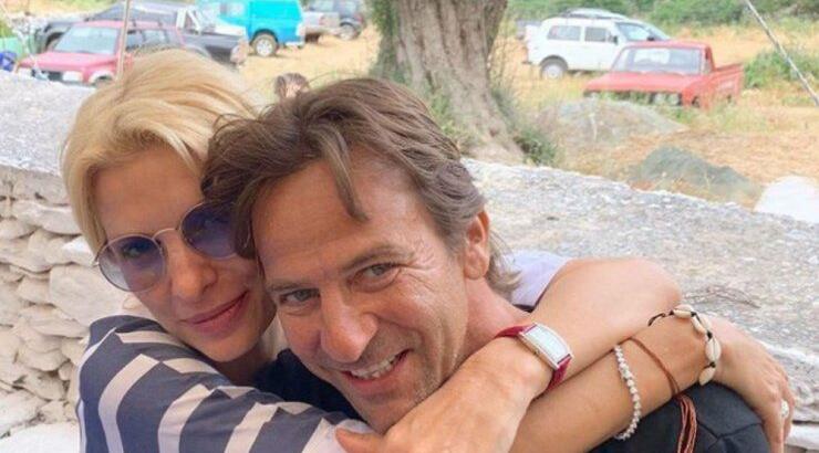 Συνεργάτιδα της Ελένης Μενεγάκη αποκάλυψε τι άλλαξε στην παρουσιάστρια μετά τον γάμο!