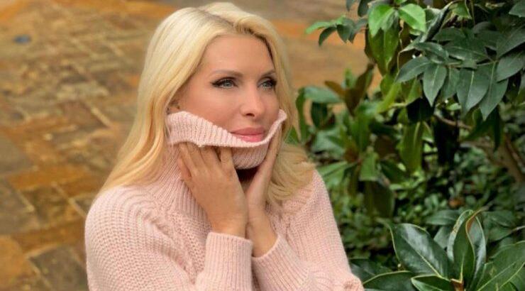 Ελένη Μενεγάκη: Οι εικόνες που αποκαλύπτουν την επεξεργασία στο σώμα της!