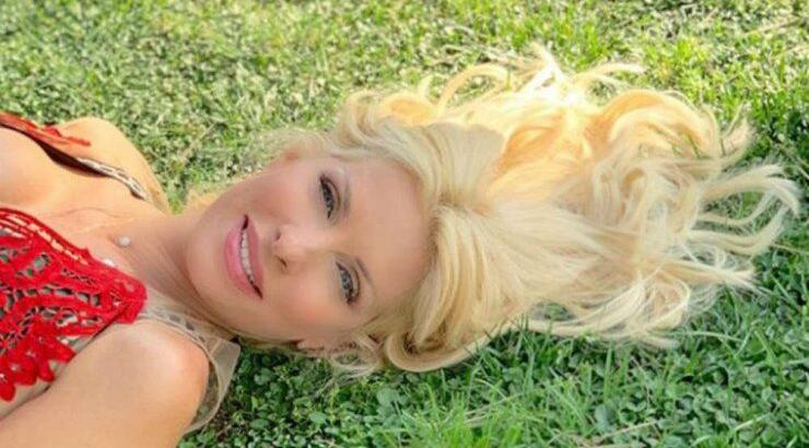 Ελένη Μενεγάκη: Η ερώτηση από follower της και η αποκάλυψη που έκανε!