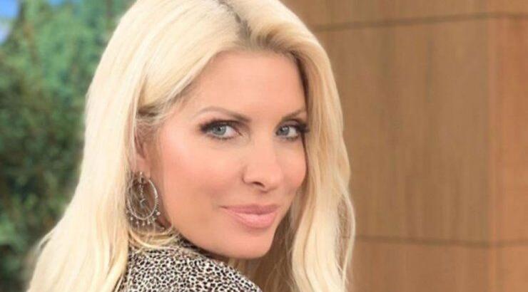 Ελένη Μενεγάκη: Η τρυφερή φωτογραφία με τον γιο της Άγγελο που δεν είδαμε ποτέ 