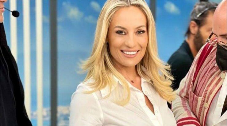 Ελεονώρα Μελέτη: Βουλευτής την υποδέχτηκε με το μπουρνούζι στο γραφείο του [βίντεο]