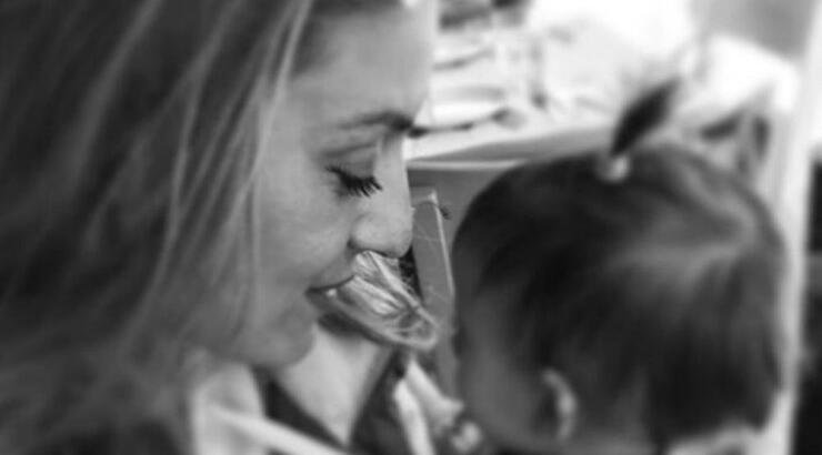 Ελεονώρα Μελέτη: Δημοσίευσε το πιο χαριτωμένο στιγμιότυπο με την κόρη της στην κουζίνα