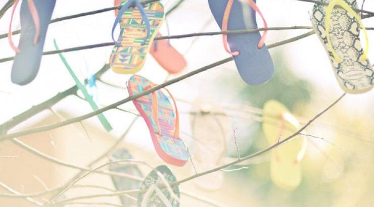Οι Havaianas γεμίζουν παιχνιδιάρικα prints & έντονα χρώματα