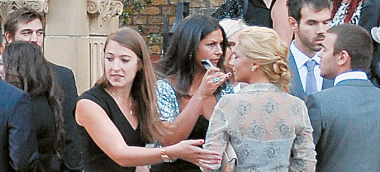 O γιoς της Γιάννας Αγγελοπούλου και η ωραία που του έκλεψε την καρδιά [εικόνες]