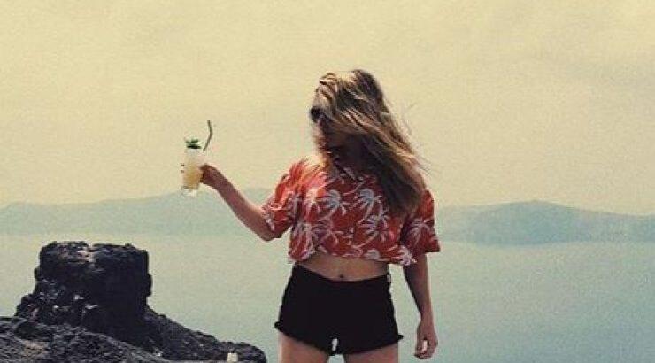 Tραγουδίστρια αρραβωνιάστηκε μετά από ενάμιση χρόνο σχέση!