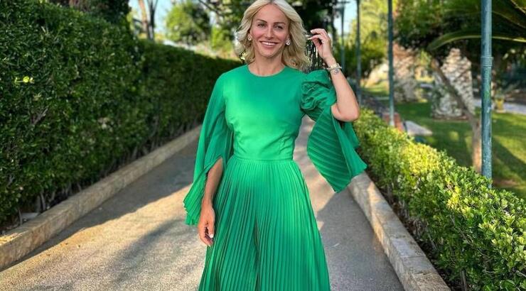 Βρήκαμε το beach look της Έμιλυς Γιολίτη