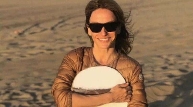 Έμιλυ Γιολίτη: Έκανε sandboarding στην έρημο και μας εντυπωσίασε! [εικόνες & βίντεο]