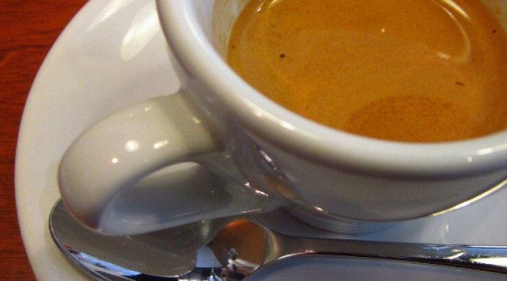 10 ψαγμένα στέκια καφέ με εκλεκτά χαρμάνια στην πρωτεύουσα