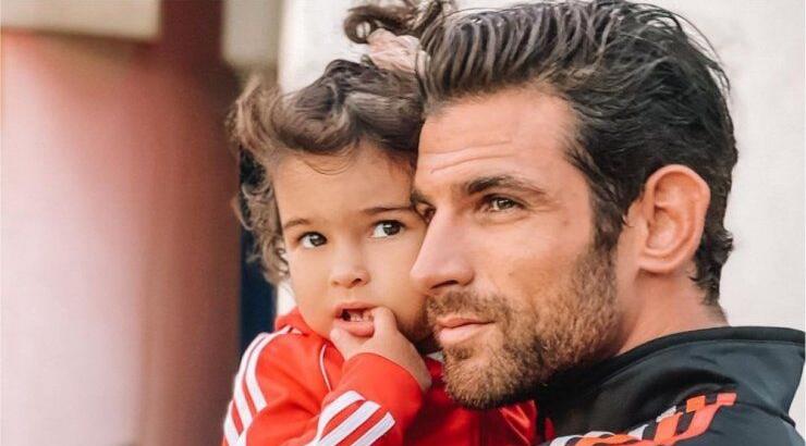 Ετεοκλής Παύλου: “Η κόρη μου με ρωτάει για το πρόσθετο μέλος” [βίντεο]