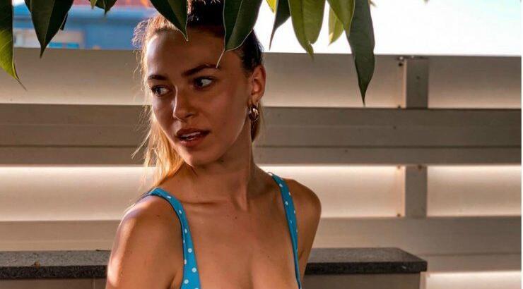 Η Εβελίνα Σκίτσκο φόρεσε μερικά από τα πιο hot μαγιό της σεζόν