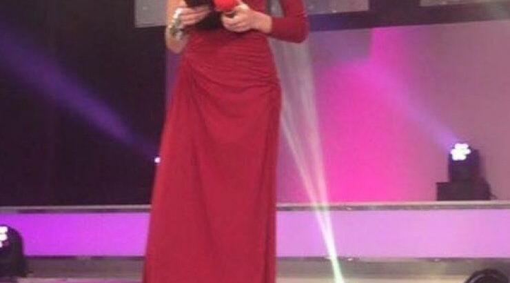 Έβελυν Καζαντζόγλου: Τι επέλεξε να φορέσει στο results show του Mr. Cyprus 2015