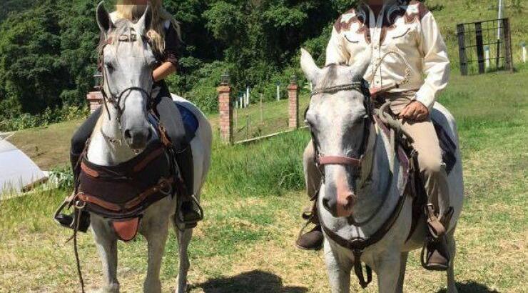 Ποια παρουσιάστρια στην κυπριακή τηλεόραση κάνει ιππασία με τον πατέρα της;