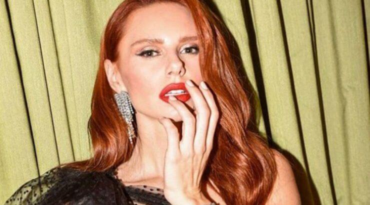 Έβελυν Καζαντζόγλου: Η chic γωνιά στο σαλόνι του σπιτιού της!