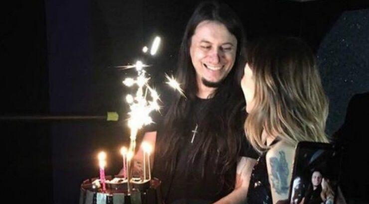 Ευρυδίκη: Η έκπληξη από το σύντροφό της επί σκηνής στη Λεμεσό για τα γενέθλιά της [εικόνες & βίντεο]