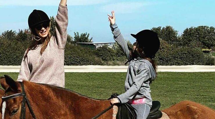 Αλεξάνδρου – Ευριπίδου: Πήγαν οικογενειακώς για ιππασία! [εικόνες]
