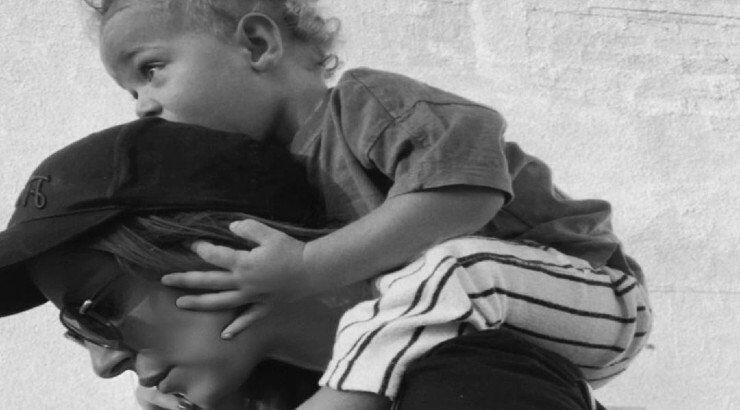 Κωνσταντίνα Ευριπίδου: Ο γιος και η μαμά της γιορτάζουν και τους ευχήθηκε με ένα υπέροχο άλμπουμ φωτογραφιών!