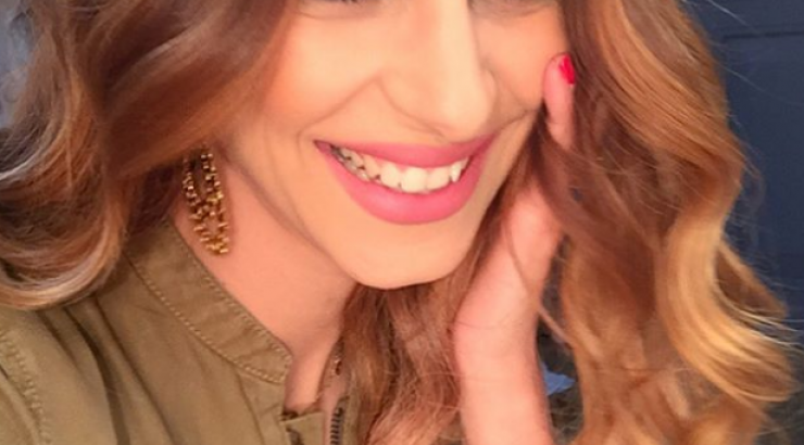 Κωνσταντίνα Ευριπίδου: Τα πειράγματα των συνεργατών της για την σέξι εμφάνισή της και η ατάκα που "έριξε" για τον Νεκτάριο Αλεξάνδρου!