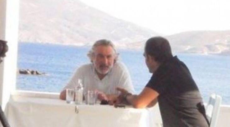 Ντε Νίρο - Τραβόλτα: τι έκαναν στη Σκύρο