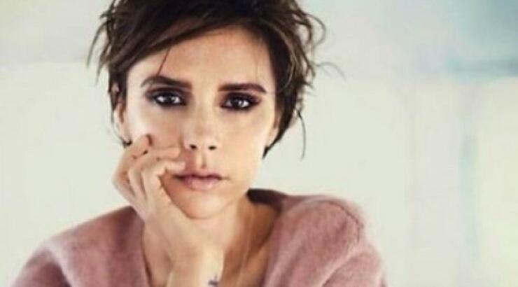  Η Victoria Beckham δίνει 600 κομμάτια από την ντουλάπα της σε εμάς!