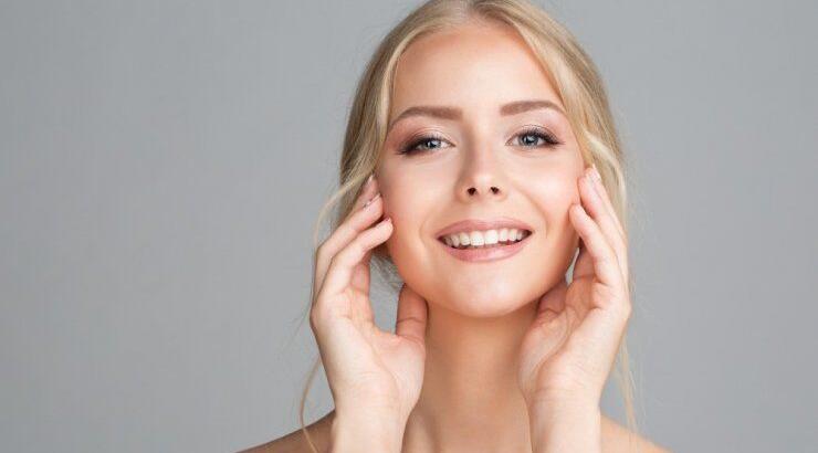 Η ειδικός εξηγεί τι αλλάζει στο πρόσωπο καθώς περνά ο χρόνος και πως πρέπει να δράσεις