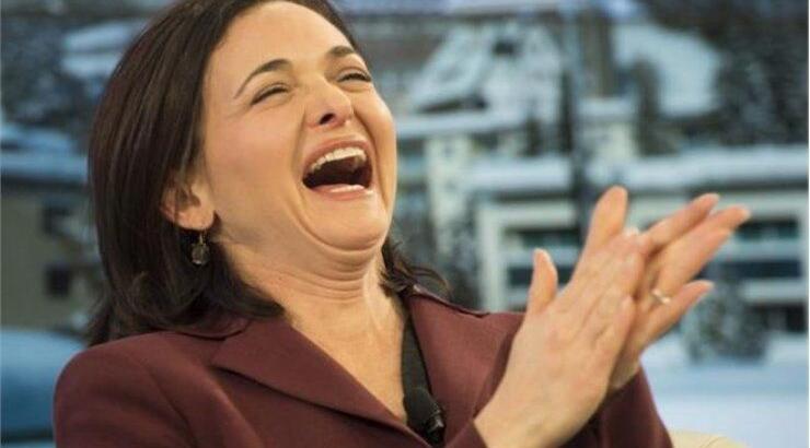 Η Σέριλ Σάντμπεργκ του facebοok στο κλαμπ των δισεκατομμυριούχων