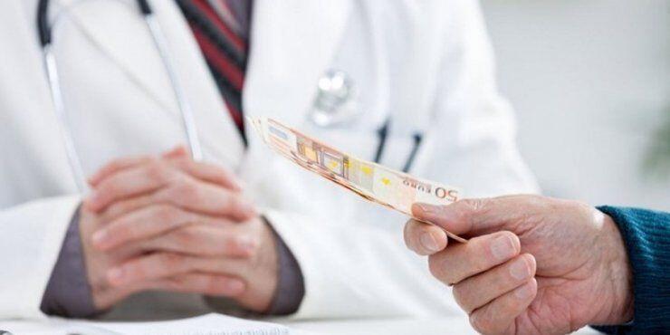 Αποκαλυπτικό: Διασπάθιση στην υγεία - Έρευνα για μίζες 