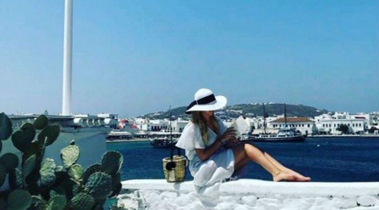 Πασίγνωστη Ελληνίδα τραγουδίστρια γέννησε και μόλις το μάθαμε! 