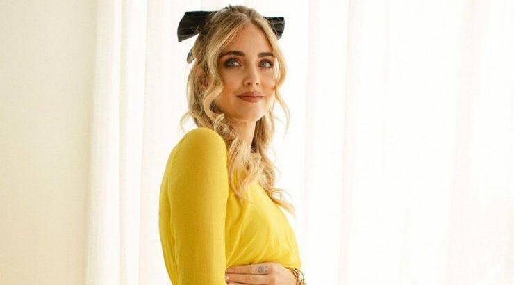 H Chiara Ferragni συνδυασε το girly φόρεμα της με τον πιο αναπάντεχο τρόπο