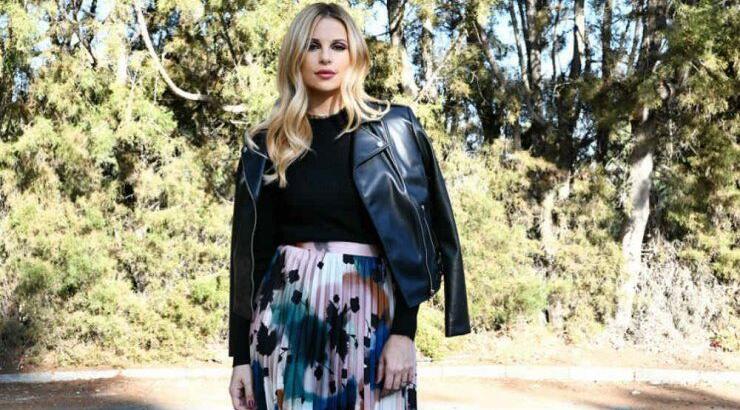 Βρήκαμε την υπέροχη pleated skirt της Χριστιάνας Αριστοτέλους