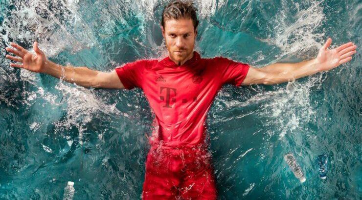 Real Madrid & Bayern Munich με eco-στολές