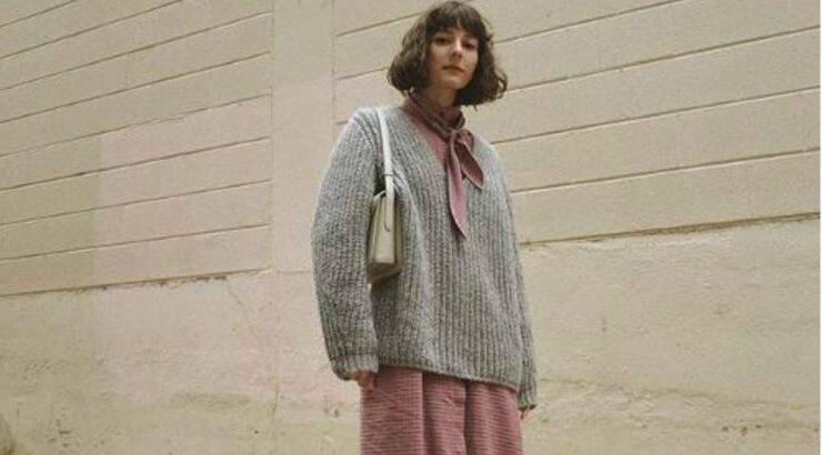 3 χρώματα για να συνδυάσετε τα γκρι κομμάτια της γκαρνταρόμπας