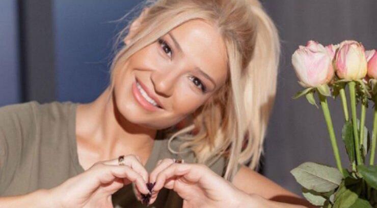 Τροχαίο ατύχημα για την Φαίη Σκορδά [βίντεο]