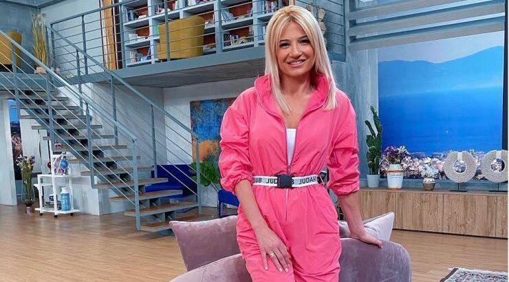 Η Φαίη Σκορδά μας υπενθύμισε πόσο elegant είναι αυτό το print