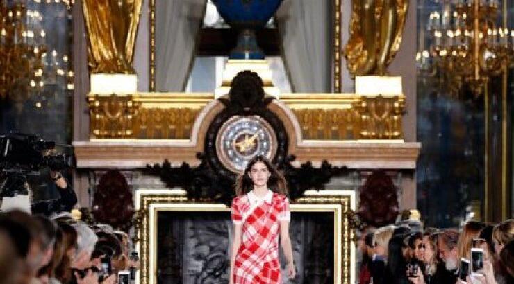 To PFW λέει όχι στο νέο μοντέλο των fashion shows