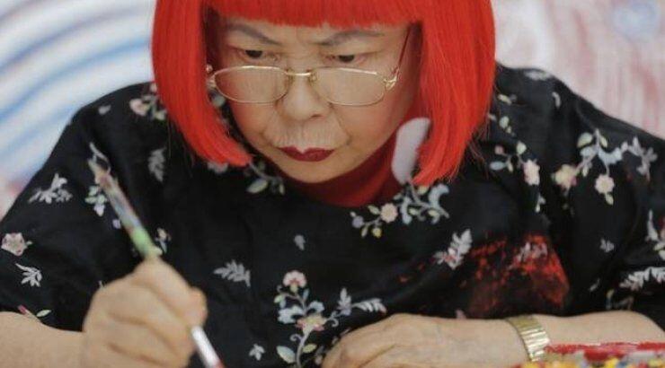 Η σχεδιάστρια της Louis Vuitton που ζει σε ψυχιατρείο