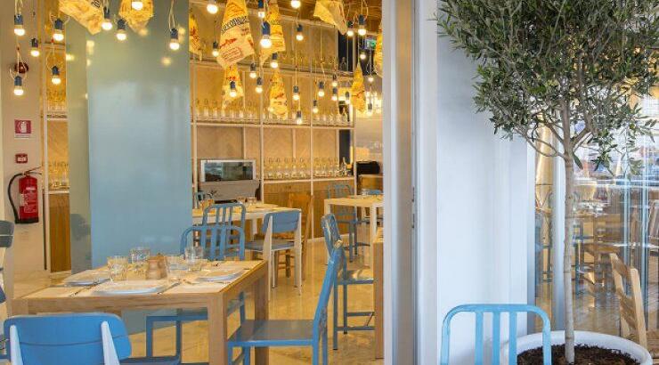 The Fish Market: Άνοιξε στο παλιό λιμάνι Λεμεσού!