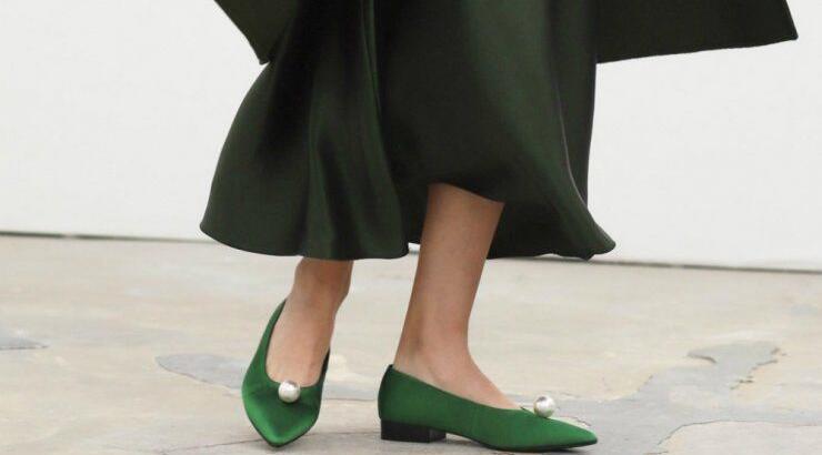 Βρήκαμε τα πιο ωραία φλατ party shoes για τις γιορτές