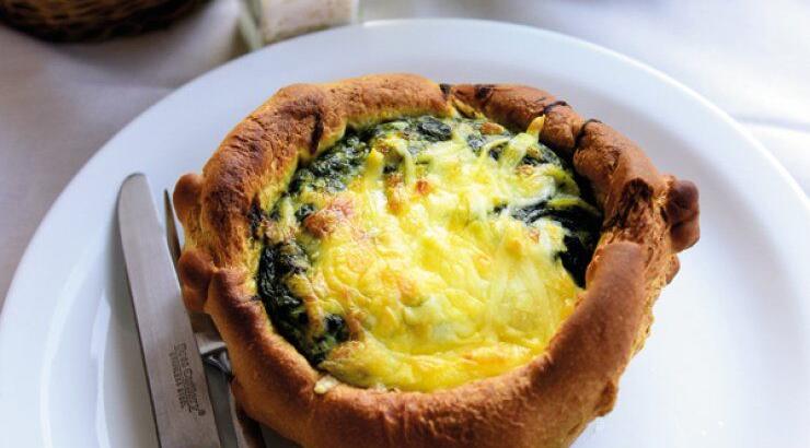 Φωλιά με τυριά και σπανάκι