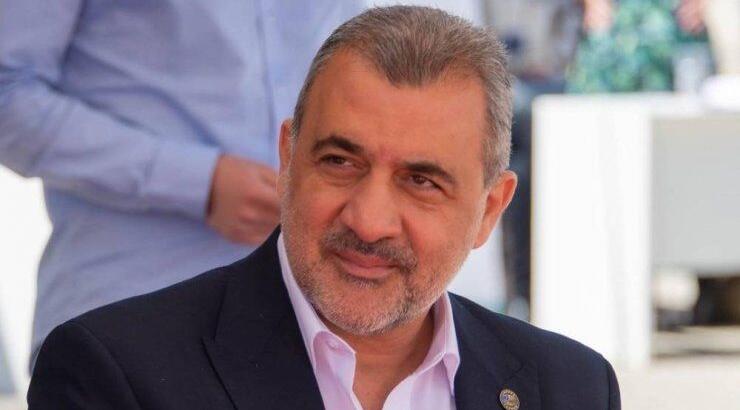 Λουκάς Φουρλάς: Απογευματινός καφές στην αυλή του σπιτιού της μητέρας του στην Αγλαντζιά 