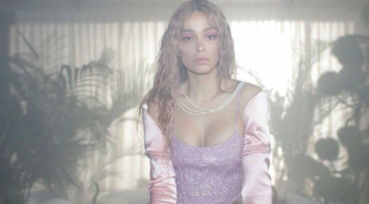 Eλένη Φουρέιρα: Ποζάρει με τις αδερφές της και το αποτέλεσμα εντυπωσιάζει [εικόνα]