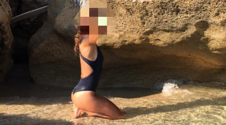 Επώνυμη Ελληνίδα αναστάτωσε το νησί με τη σέξι σιλουέτα της!