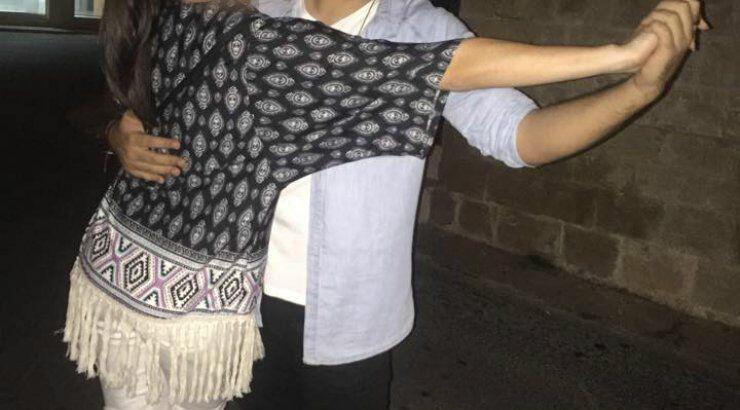 Ποια πρόσωπα της κυπριακής τηλεόρασης χορεύουν στη μέση του δρόμου;