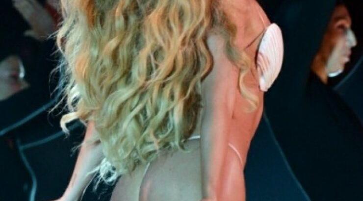 Όταν η Lady Gaga τρέλανε τα MTV Αwards με το στρινγκ της