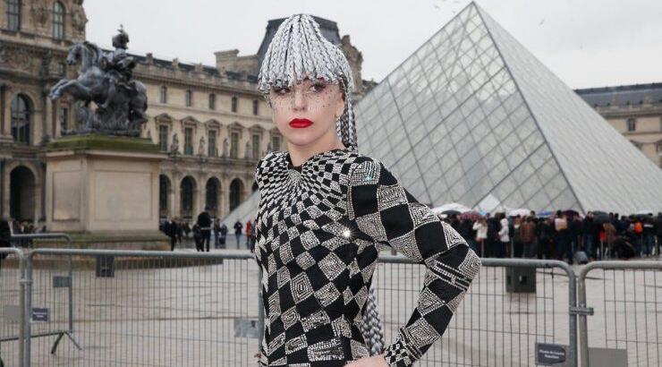 Η Lady Gaga στο Μουσείο του Λούβρου